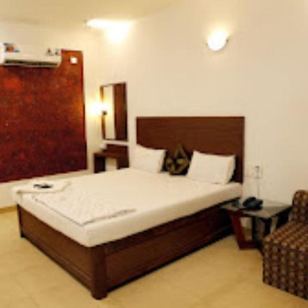 Blue Sea Beach Resort Mālvan Εξωτερικό φωτογραφία